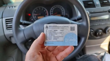 Ya no es necesaria la cédula azul para conducir: qué necesitas y desde cuándo