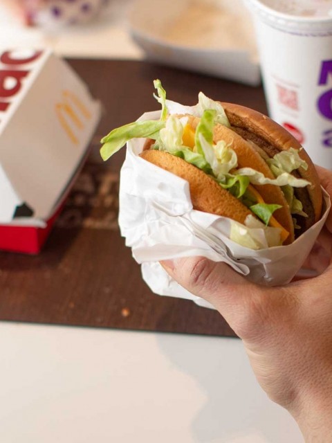 San Martín firmó un convenio con McDonald's y sus socios tendrán importantes descuentos
