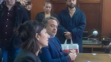 El abogado de Capital Humano también factura a través de la OEI