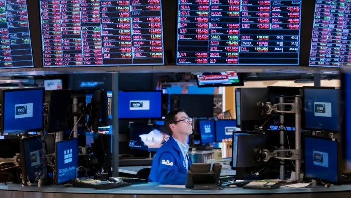 Los bancos de Wall Street especulan sobre el fin del cepo cambiario en Argentina