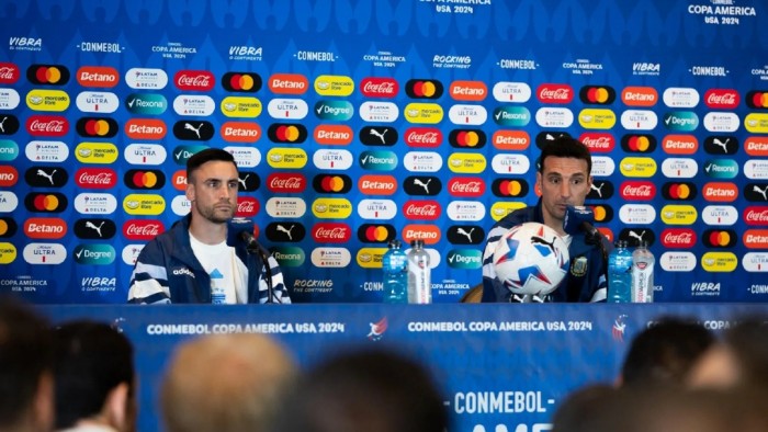 Scaloni en la previa de la semi ante Canadá: "Messi está bien, asi que estamos tranquilos"