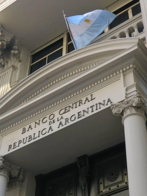 El Gobierno pagó vencimientos de deuda y las reservas cayeron más de 1600 millones de dólares