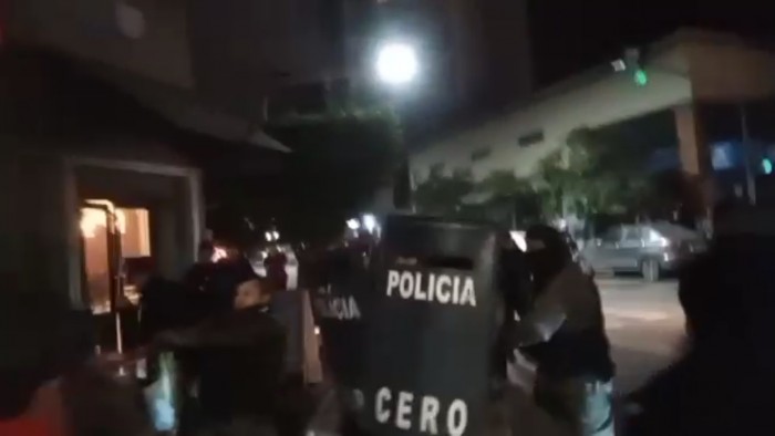 Incidentes en un festival en rechazo a la llegada de Milei 