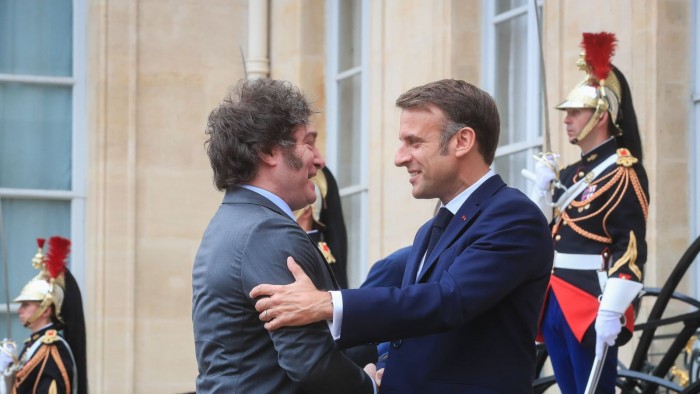 El Gobierno revela que Milei y Macron hablaron sobre el tuit de Villarruel, reavivando la interna
