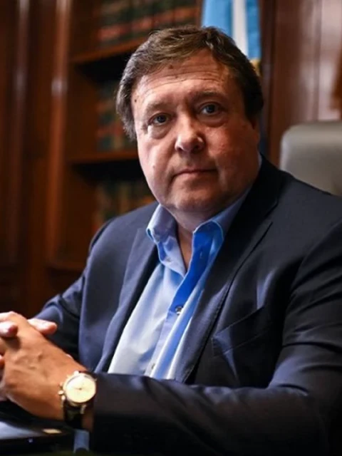 Weretilneck celebró que la planta de GNL se hará en Río Negro y obtuvo el respaldo de gobernadores patagónicos