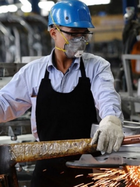La actividad económica cayó 3,9% en junio y la constucción se desplomó más del 20%