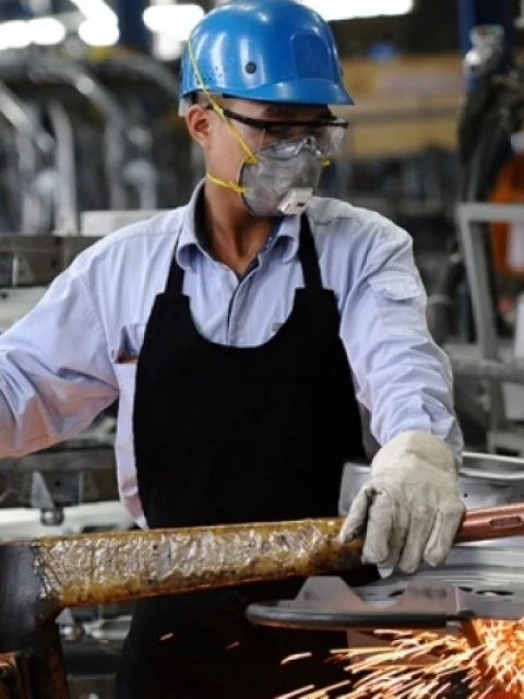La actividad económica cayó 3,9% en junio y la constucción se desplomó más del 20%
