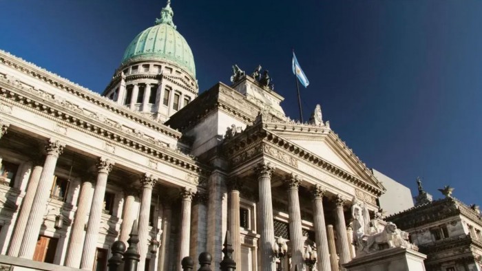 El Gobierno enfrenta horas clave en el Congreso luego de  sufrir un revés para su reforma política