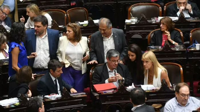 El peronismo acumula triunfos en el Congreso en medio del escándalo por Alberto Fernández