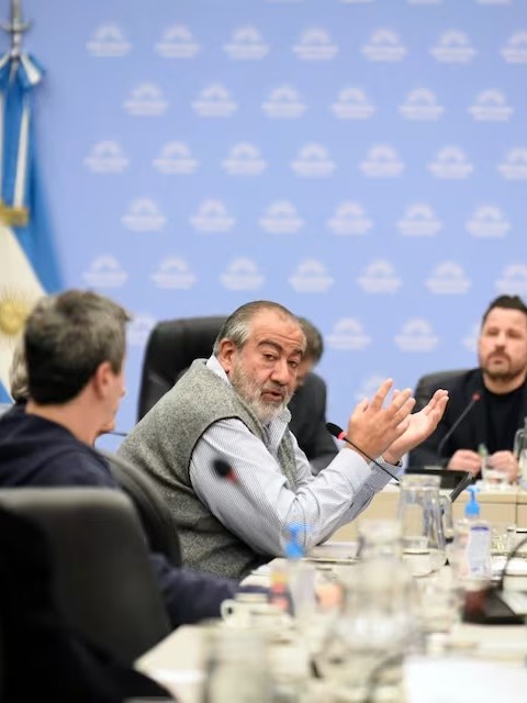 Demora en la reglamentación de la reforma laboral: expectativa en empresarios y la CGT