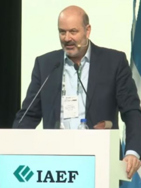 Sturzenegger anunció que el Gobierno presentará una "profunda" reforma laboral la semana que viene