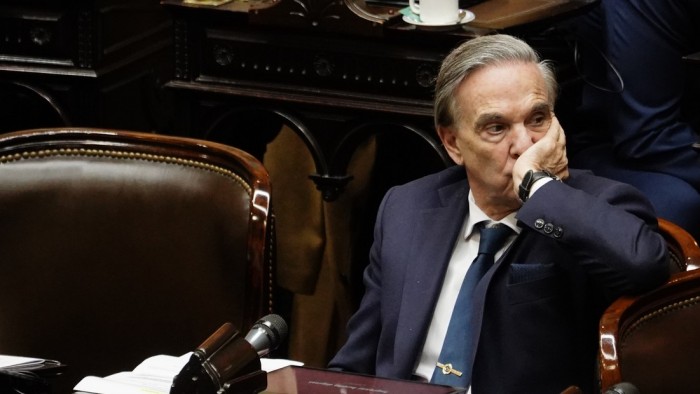 Pichetto criticó el Presupuesto 2025 y calificó las proyecciones como "estrambóticas y exageradas"
