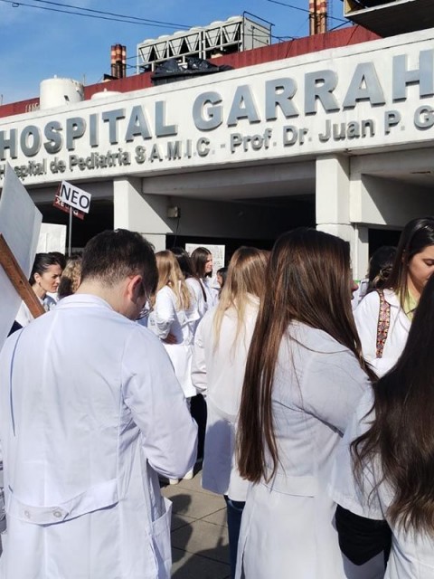 Médicos del Garrahan comparecerán en el Senado en tiempos de tensión con el Gobierno