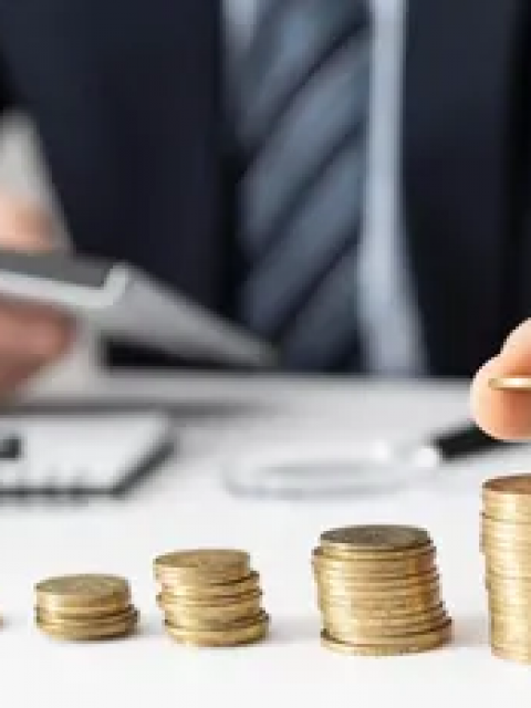 Los bajos salarios reemplazan a la inflación como principal preocupación de los argentinos