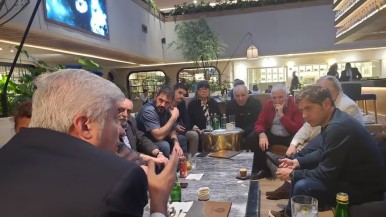 Kicillof asiste a la asunción de Sheinbaum, mientras Javier Milei envía solo al embajador