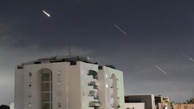 Medio Oriente: Irán lanza un ataque con misiles balísticos contra Israel