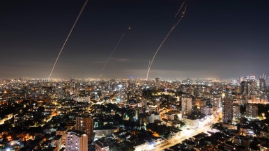 Israel intensificó los ataques en Gaza en el aniversario del atentado de Hamás