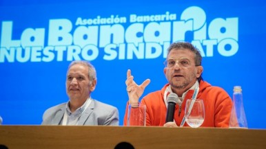 Cisneros y Palazzo celebraron la suspensión del decreto que transformaba el Banco Nación en S.A.