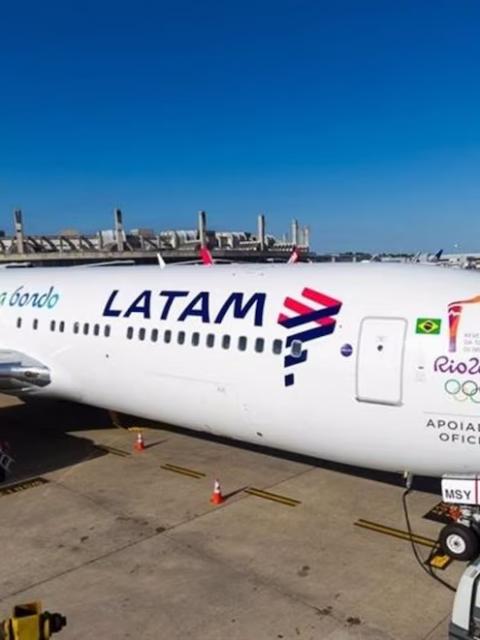 El Gobierno anuncia la incorporación de 14 nuevos aviones y nuevas rutas aéreas