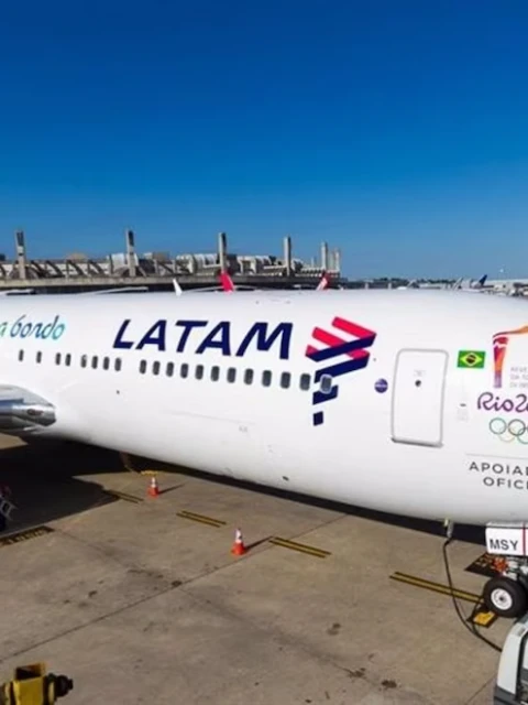 El Gobierno anuncia la incorporación de 14 nuevos aviones y nuevas rutas aéreas