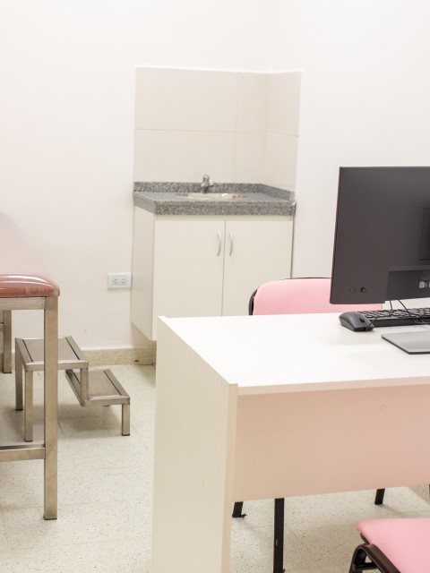La intendenta Rossana Chahla inauguró el Piso Rosa en la Asistencia Pública