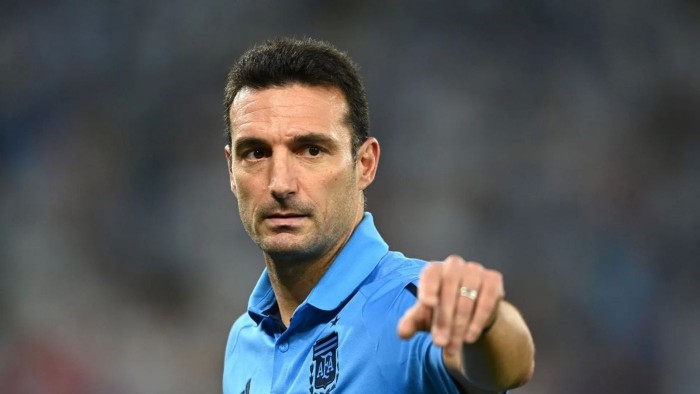Scaloni celebró la goleada ante Brasil y le respondió a Raphinha