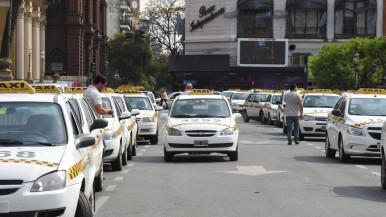 Uber vs taxis: el fin del conflicto gracias a un convenio del Municipio SMT