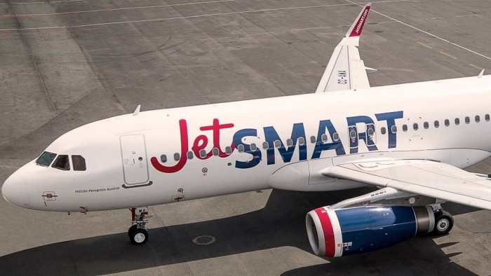 Paro de Aerolíneas Argentinas: Caputo busca alternativas junto a directivos de empresas low cost