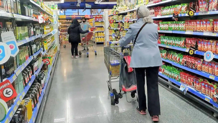 Importante caída en el consumo de alimentos básicos en Argentina