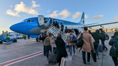 Conflicto Aerolíneas Argentinas: la negociación con el Gobierno pasó a cuarto intermedio