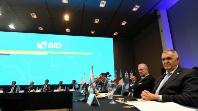 Los gobernadores del Norte Grande se ajustan a la era Milei, pero solicitan más fondos