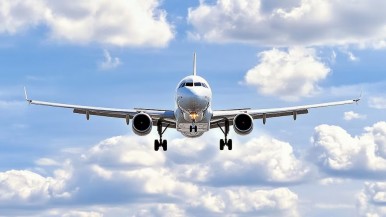 El Gobierno habilitó nuevas rutas internacionales para 3 aerolíneas en el marco de la desregulación aérea