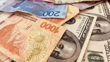 Desde hoy, todos los comercios en Argentina pueden cobrar en dólares con tarjeta de débito