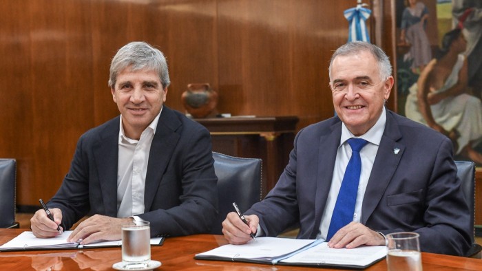 Jaldo y Luis Caputo firmaron un acuerdo clave para concretar obras en Tucumán