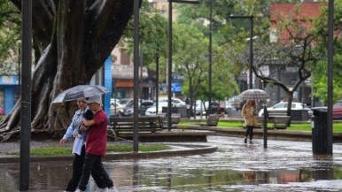Tucumán en alerta por fuertes lluvias y vientos 