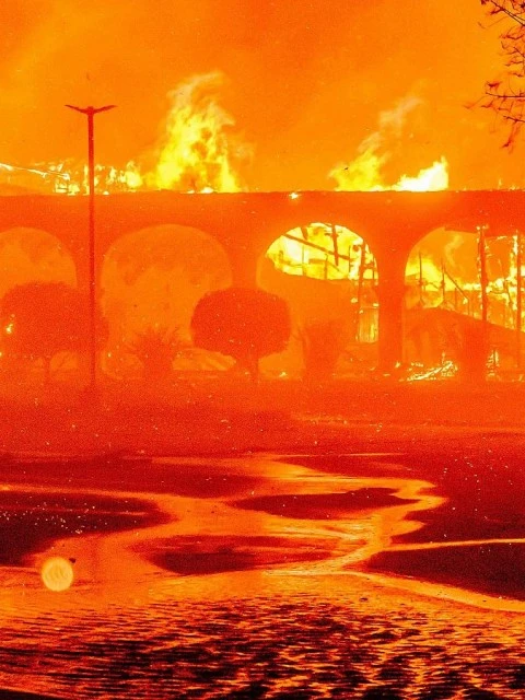 Fuego descontrolado y evacuaciones masivas en Los Ángeles