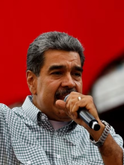 Tensión en Venezuela: Maduro denuncia una conspiración y cierra las fronteras