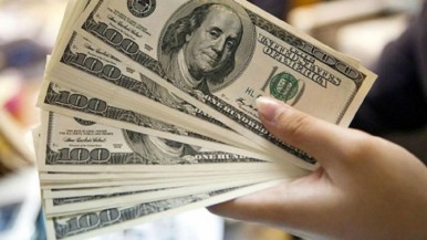 El Gobierno reduce la devaluación mensual al 1% tras el dato de inflación de diciembre