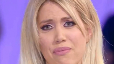 Wanda Nara y el torbellino mediático que no cesa: foto de pasaportes y corazón roto desatan especulaciones