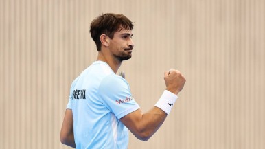 Triunfazo de Navone para que Argentina siga soñando con la Copa Davis