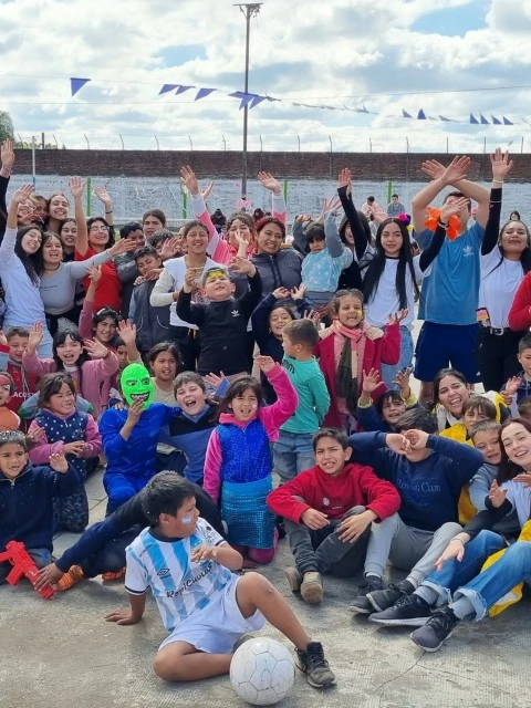 Creando Sonrisas: la fundación que transforma la vida de niños de sectores carenciados