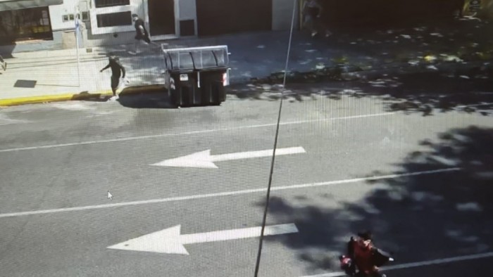Seis presos se fugaron de una comisaría de Caballito luego de maniatar al jefe de servicio