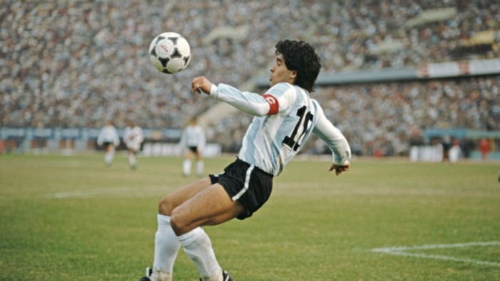 Diego Maradona regresa a EA SPORTS FC 25: fecha confirmada para su icónica carta en Ultimate Team