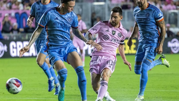 Inter Miami empató 2-2 en su debut con Messi como figura