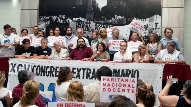 Sindicatos docentes suspendieron el paro del 5 de marzo tras un acercamiento con el Gobierno