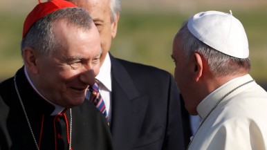 El papa Francisco recibió en el hospital al secretario de Estado vaticano Pietro Parolin