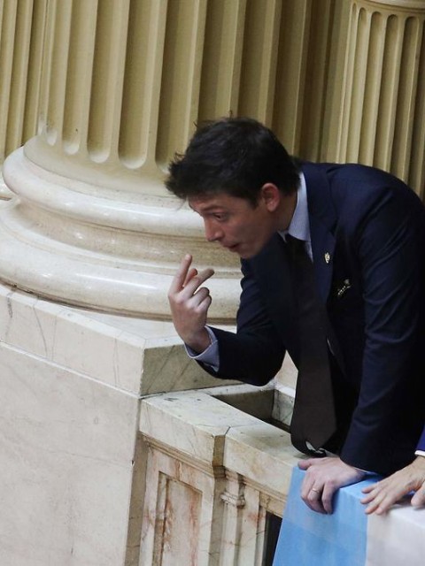 Manes vs Caputo: abrieron una causa penal por las amenazas en el Congreso