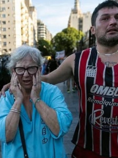 Sobre por qué las hinchadas acompañan a los mayores: al rescate de la filiación que nos brinda una identidad