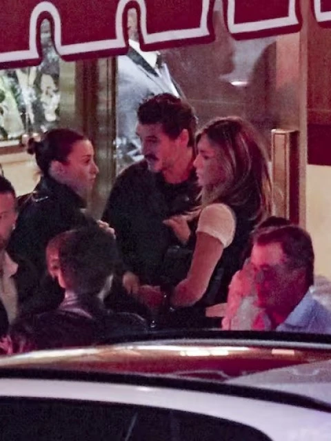 Encuentro inesperado: Jennifer Aniston y Pedro Pascal en West Hollywood