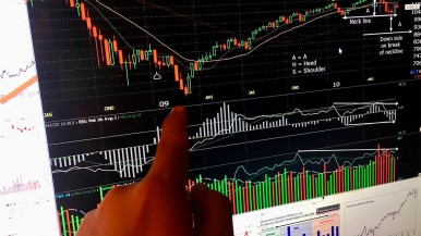 Economía en crisis: ¿En qué invertir para aprovechar el derrumbe de los mercados?